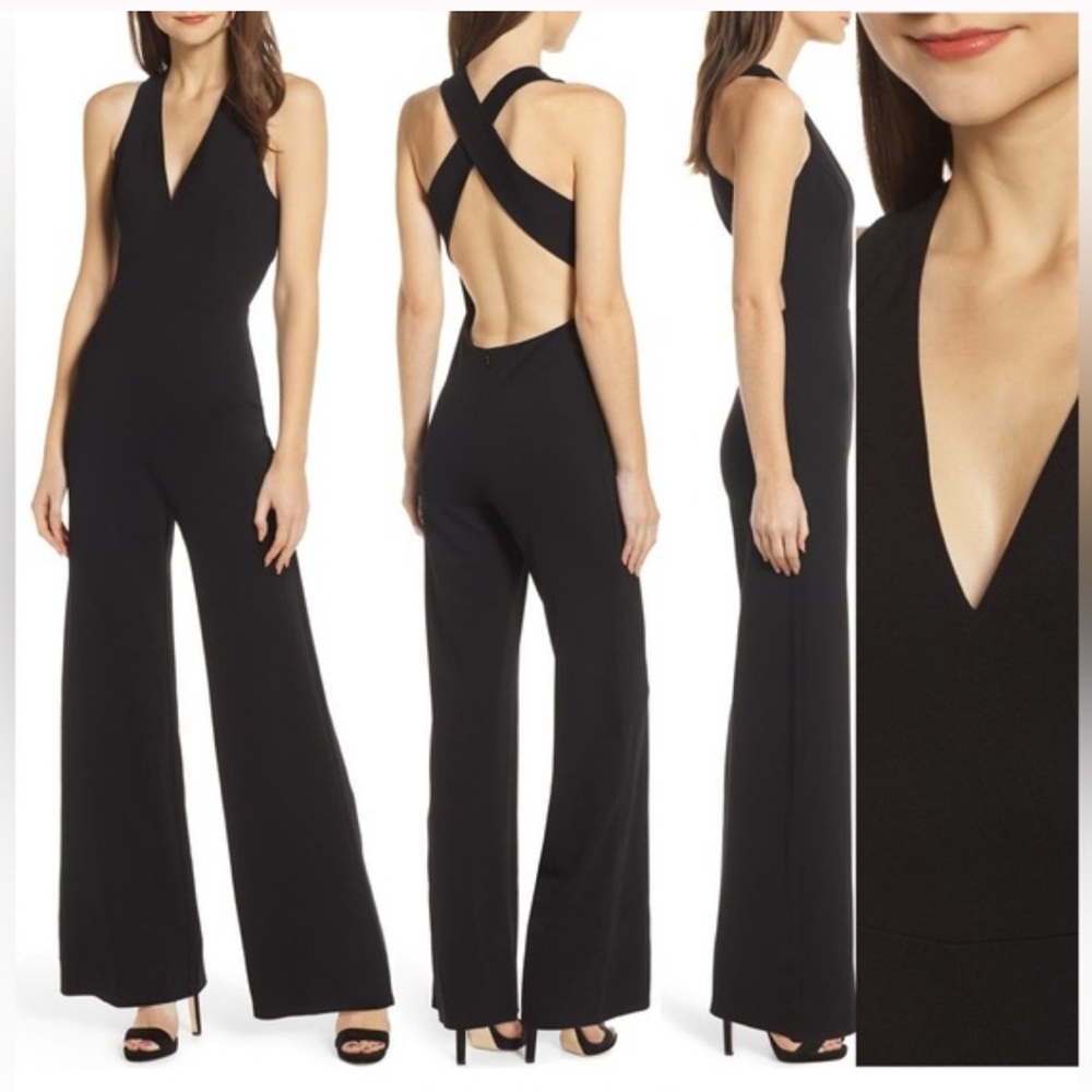 Socialite, Black X back v neck jumpsuit sleeveless with zipper,  size la…